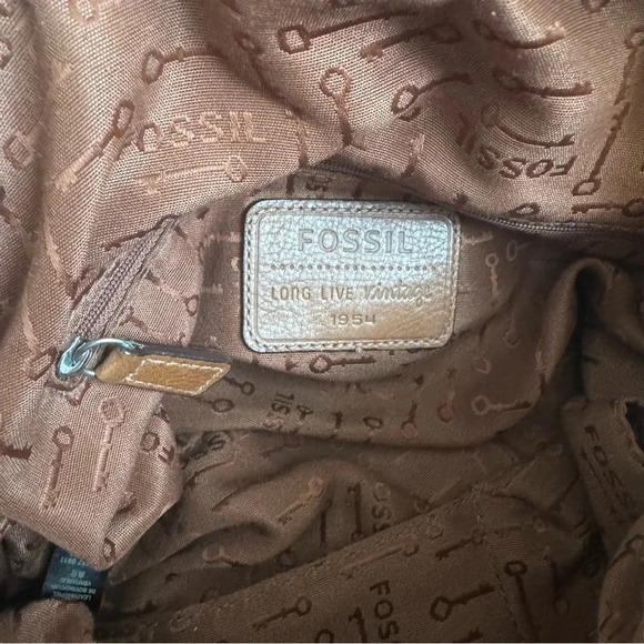Fossil maddox genuine  leather purse - Picture 5 of 6